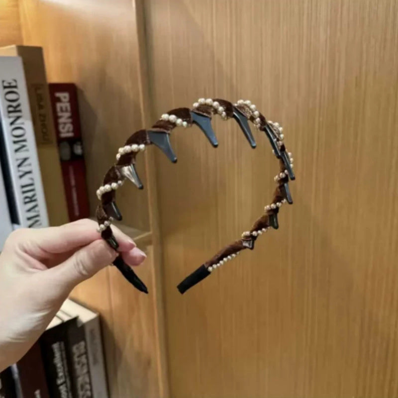 đ„Hot Saleđ„Vintage hĂ„rbĂ„nd med kunstig perle og hĂžy kranium (50 % rabatt)