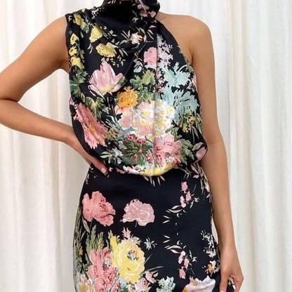 Ermeløs Kjole Med Trykk Og Halterneck