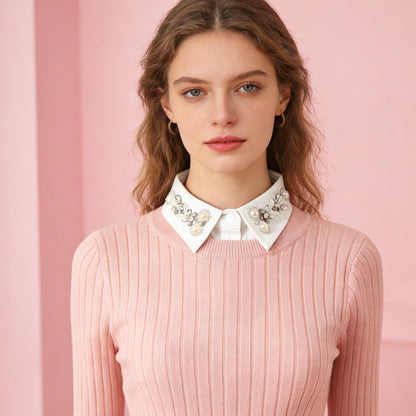 Halskjede med imitasjonsdiamanter og perler