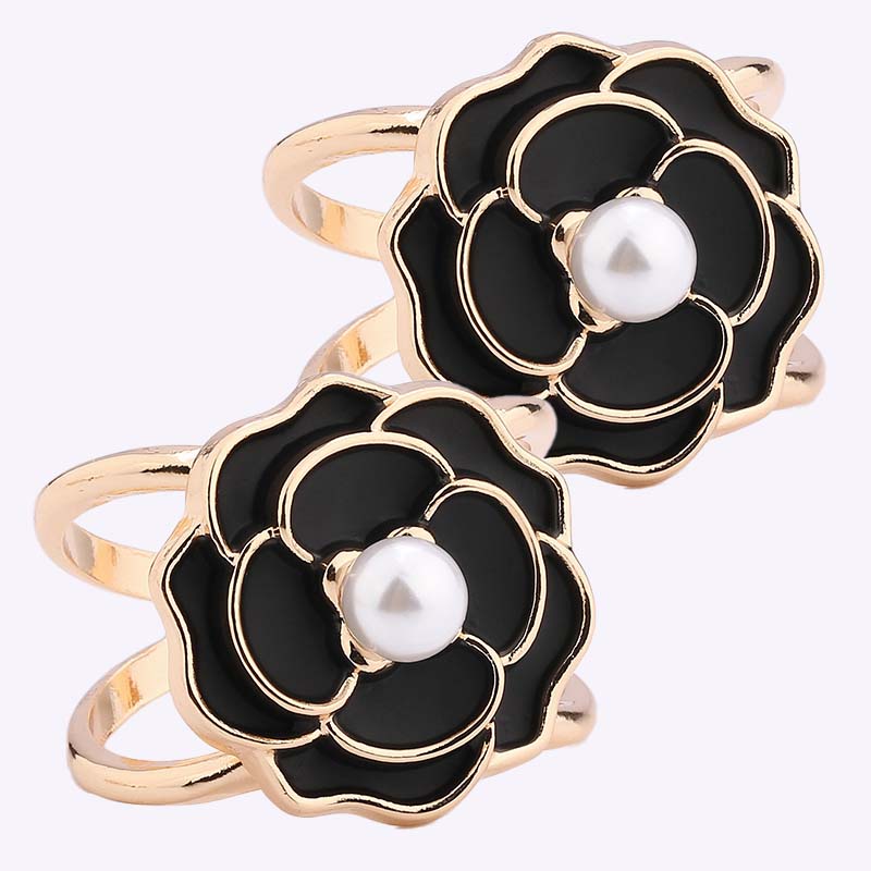 💕Kjøp 1 få 1 gratis🧣Enkelt tredimensjonalt skjerf Cli