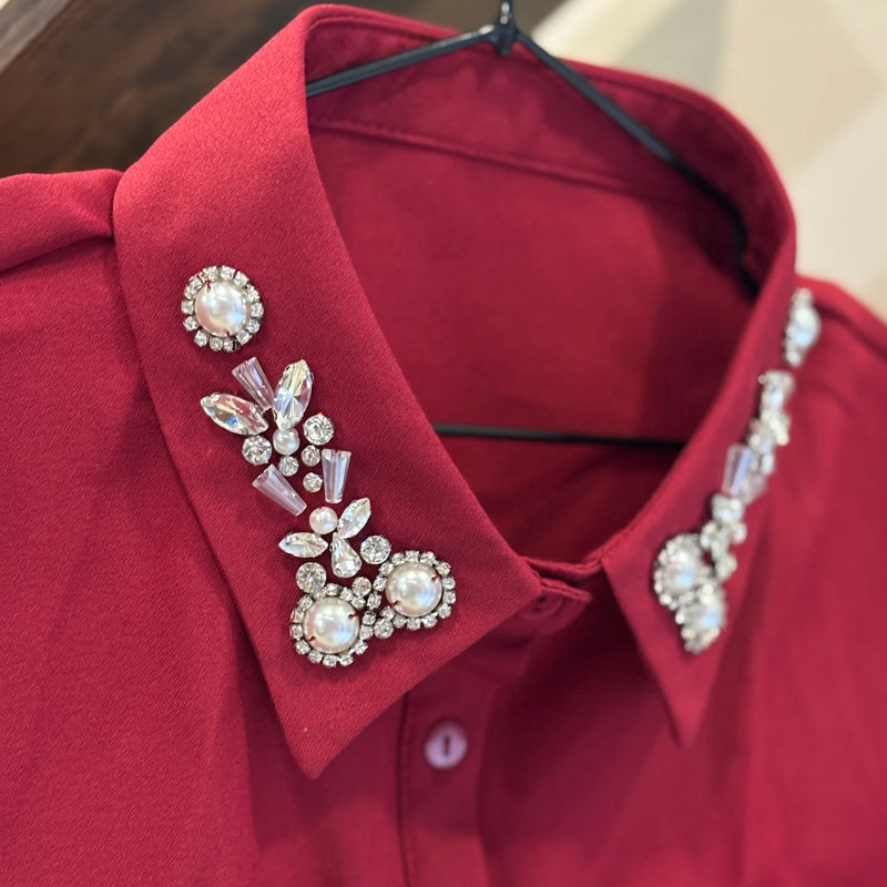 Halskjede med imitasjonsdiamanter og perler