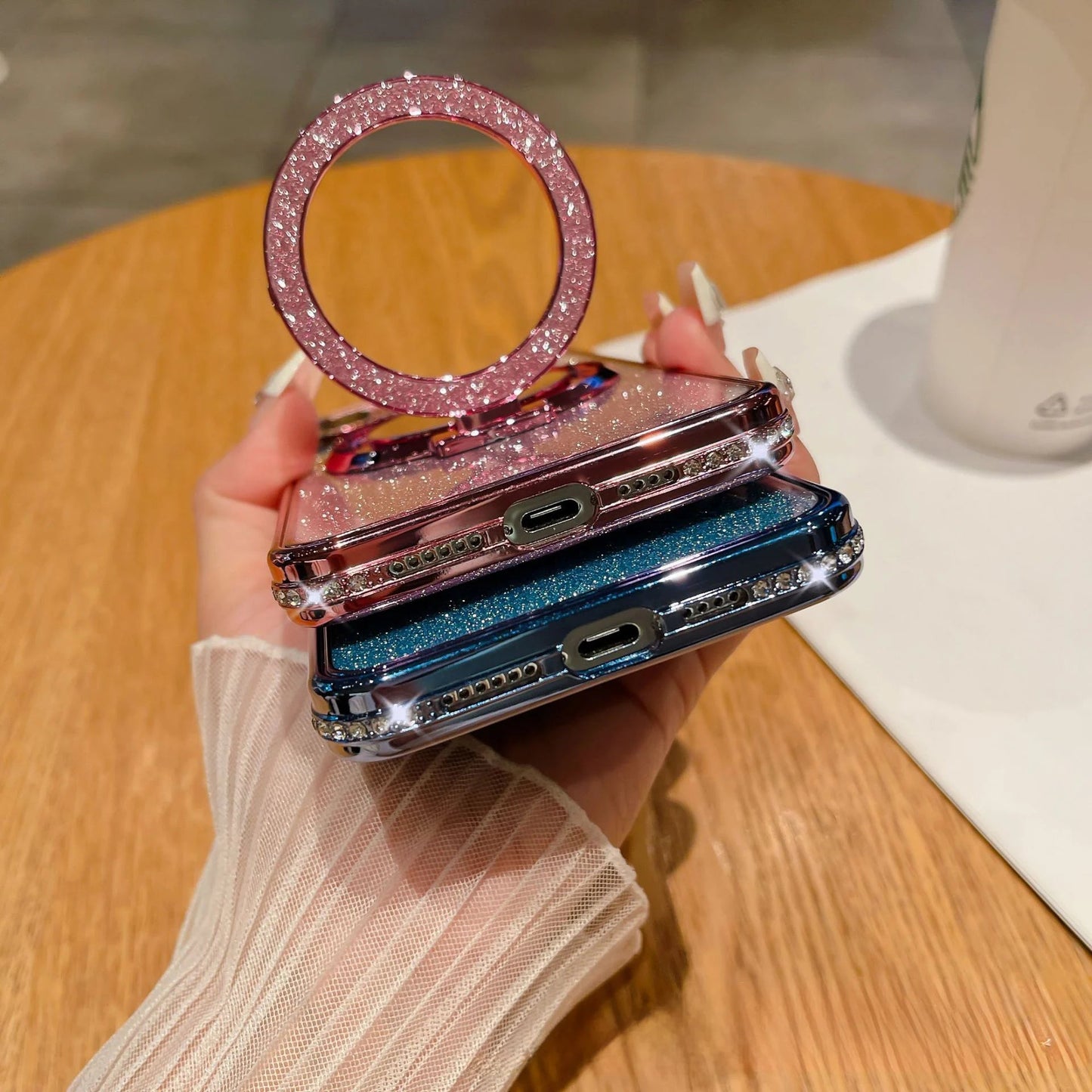 📲✨ Glitter- og gradientsminkespeil med beskyttende deksel