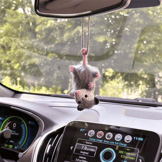 🔥 SISTE DAG 49 % RABATT – Possum Car Charm (100 % håndstrikket)